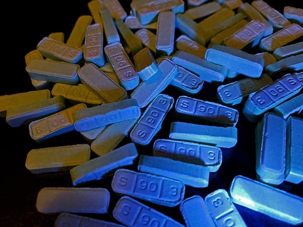 What does Xanax look like Picture of Xanax Bars